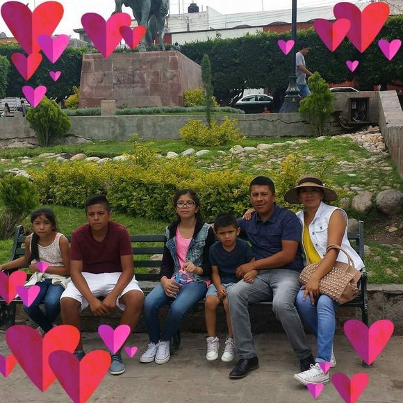 Meet your Posher, Lucina - Picture 1 of 1